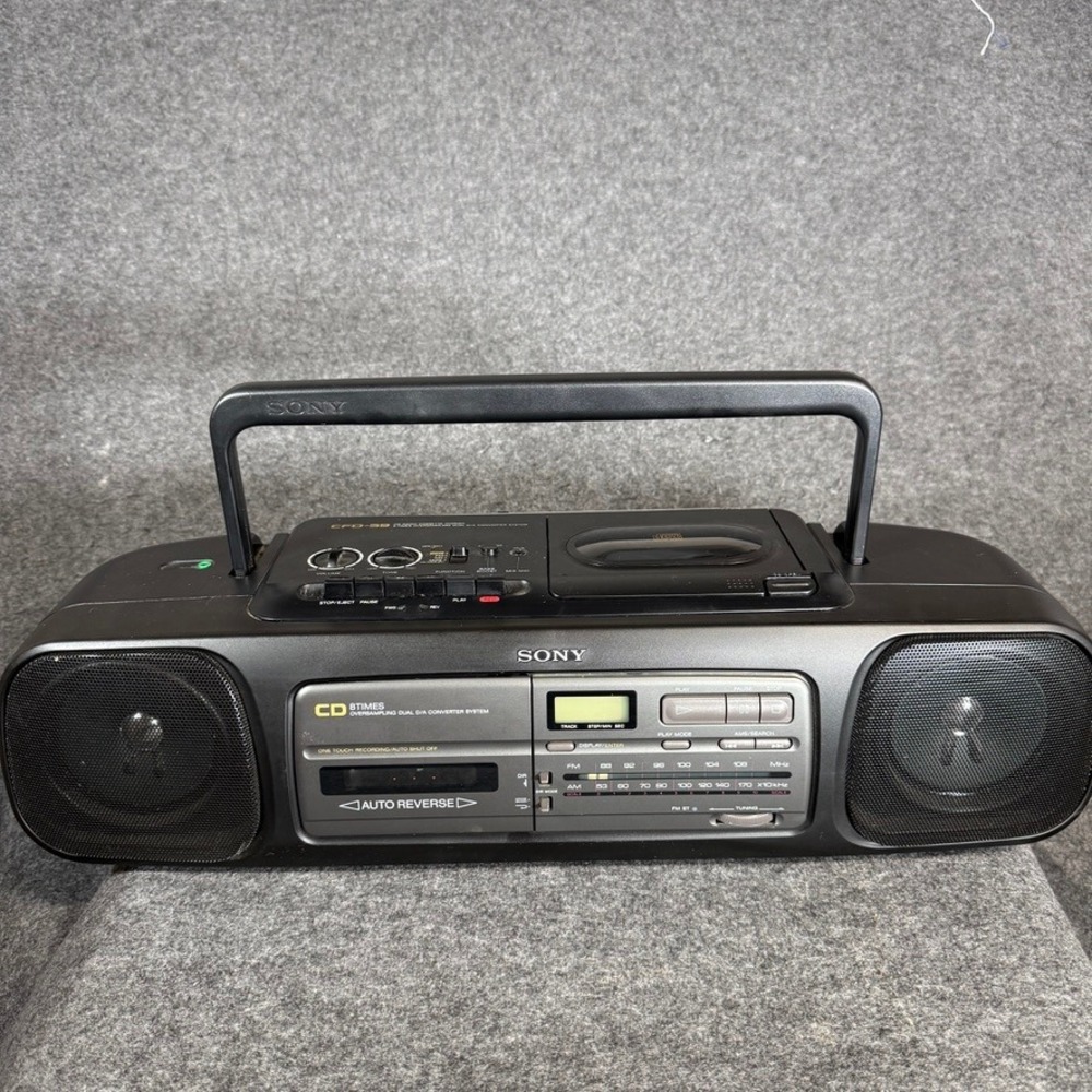 Sony CFD-S9 CD Radio Cassette‎ Boombox – Untested – For Parts or Repair